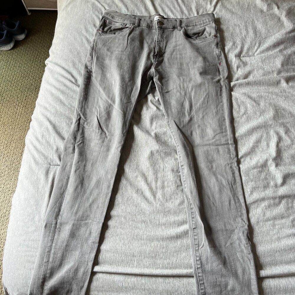 Grey wash mens jeans (36 x 34)